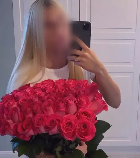 Andrea, 35