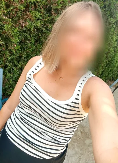 Denise, 37