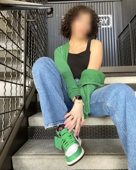 Jacqueline, 20