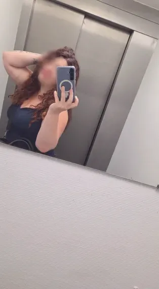 Katrin, 34
