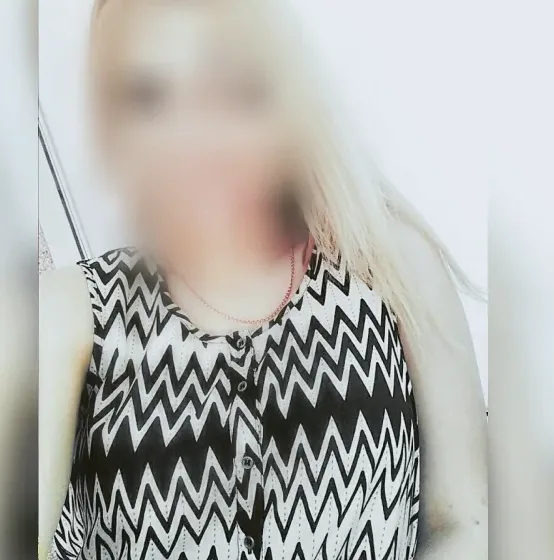 Mia, 29