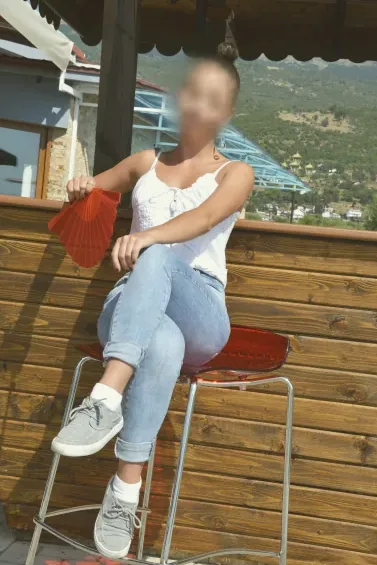 Stefanie, 34